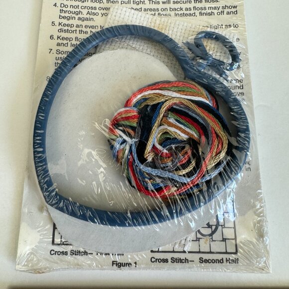 The New Berlin Vtg Home Sweet Home Counted Cross Stitch Kit Rustic Heart Frame - Picture 8 of 9